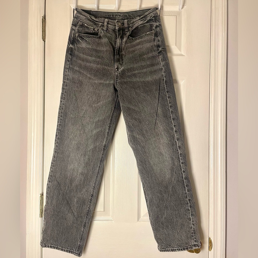 American Eagle Classic High Waisted Straight Jeans
